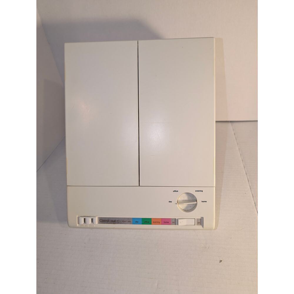 CLAIROL True to Light 3 Way Lighted Make Up Mirror w/2 Side Doors, Outlet LM-8 - Picture 2 of 11